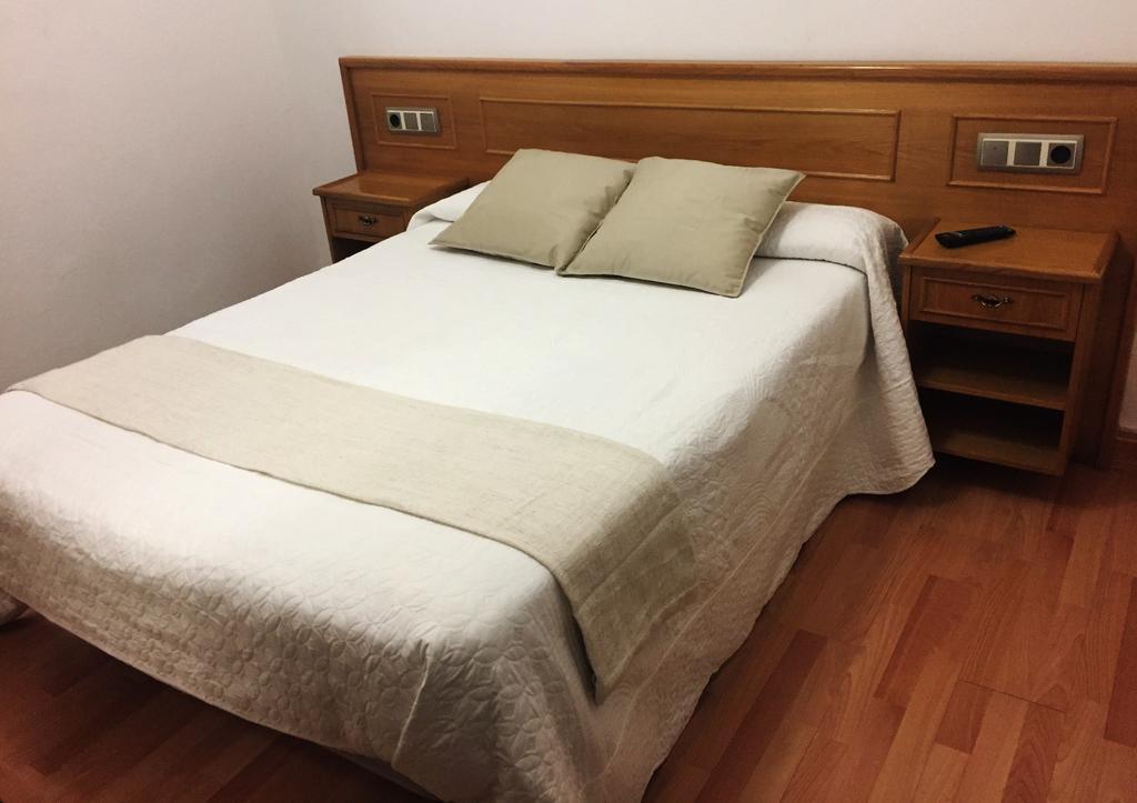 古伊提里茨 拉卡西利亚旅馆酒店 外观 照片